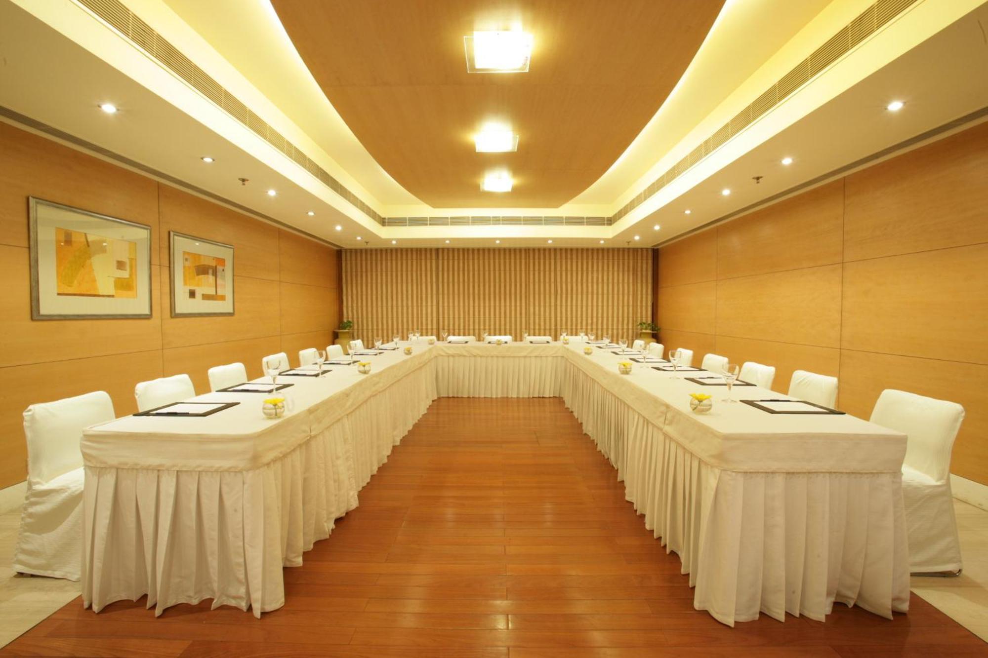 Hotel Jaypee Siddharth Nueva Delhi Exterior foto